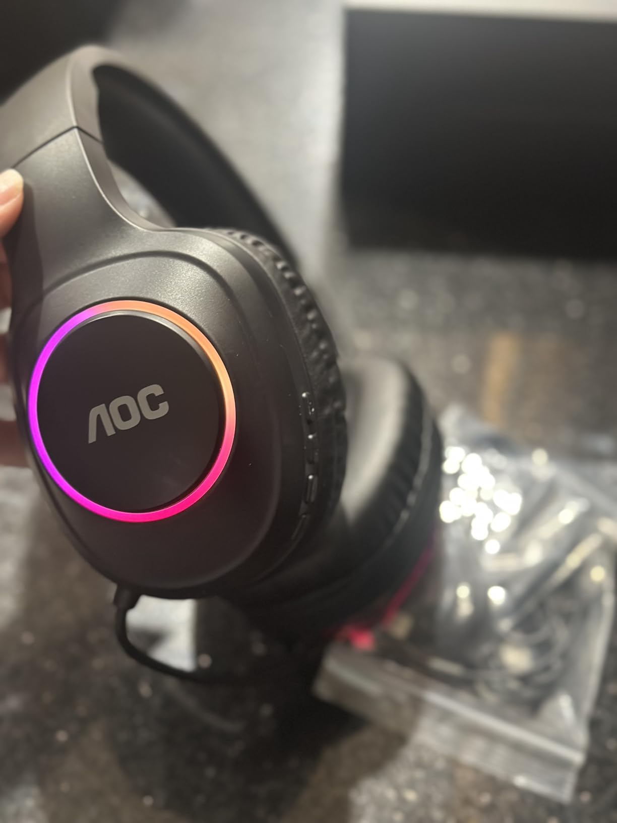 Solid wired headset