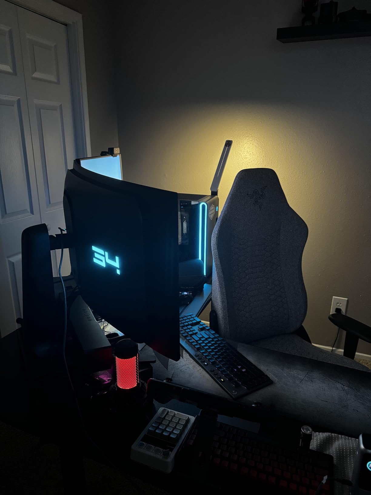 Comfy, sturdy, easy assembly