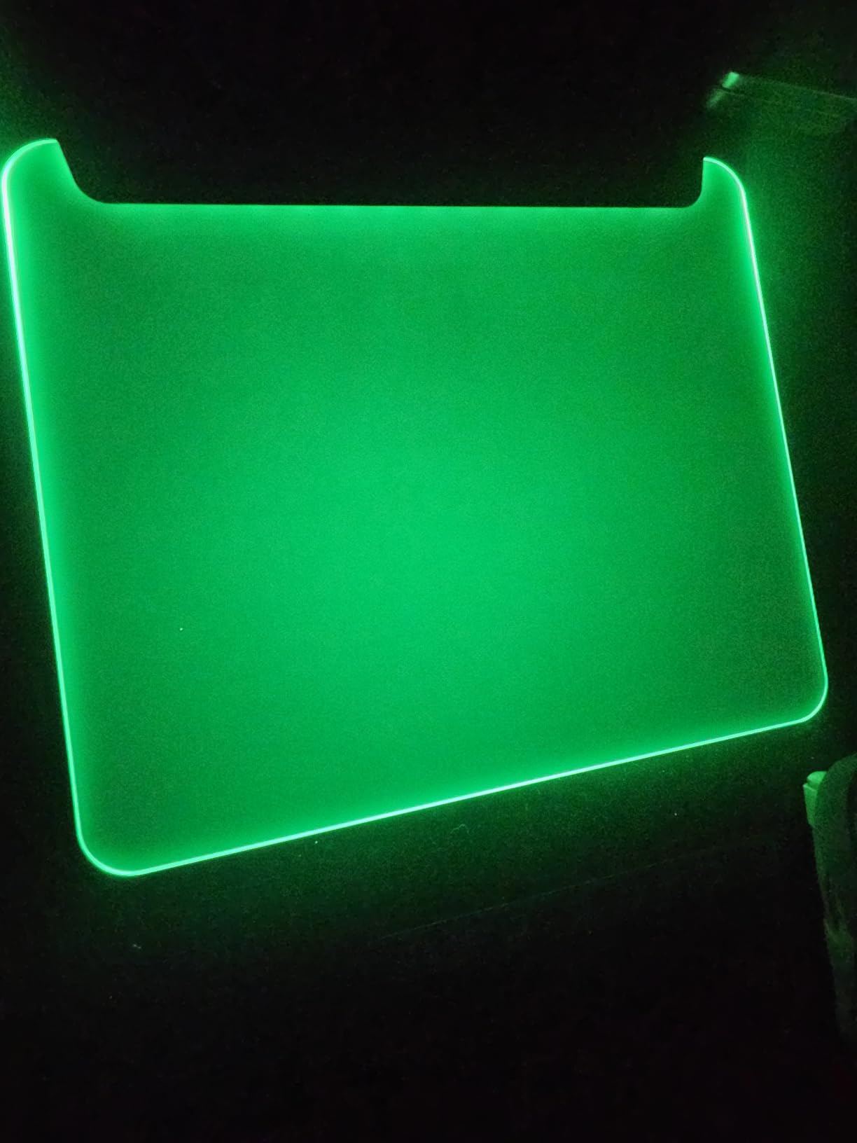 Glowy boi