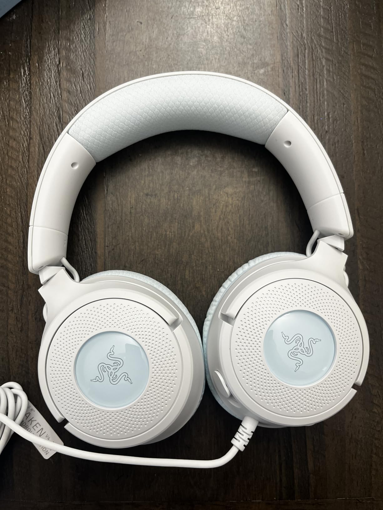 Solid wired headset
