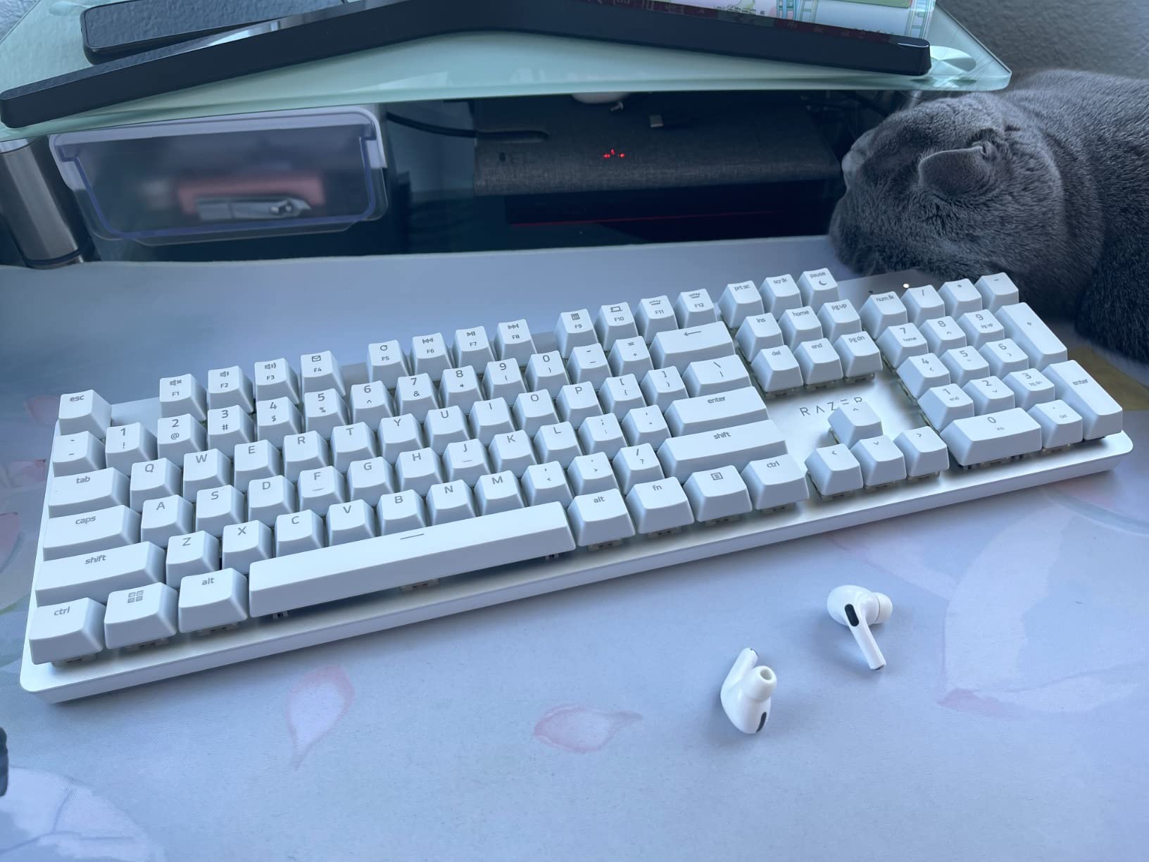 Solid but the wrist rest collects lint