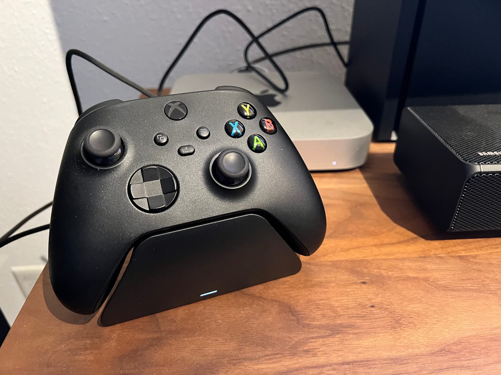 Magnetic charging works flawlessly