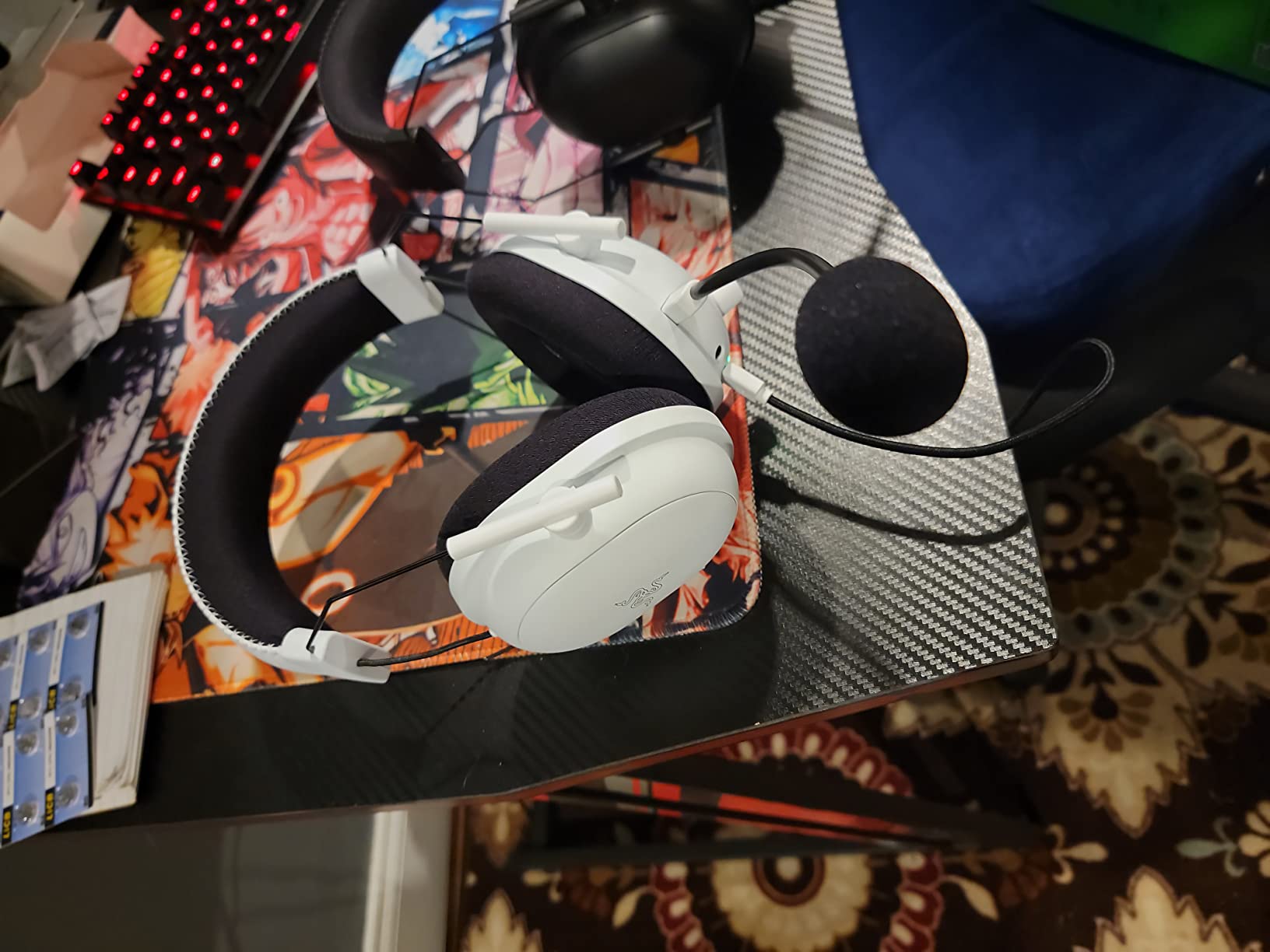 Great sound, tight fit