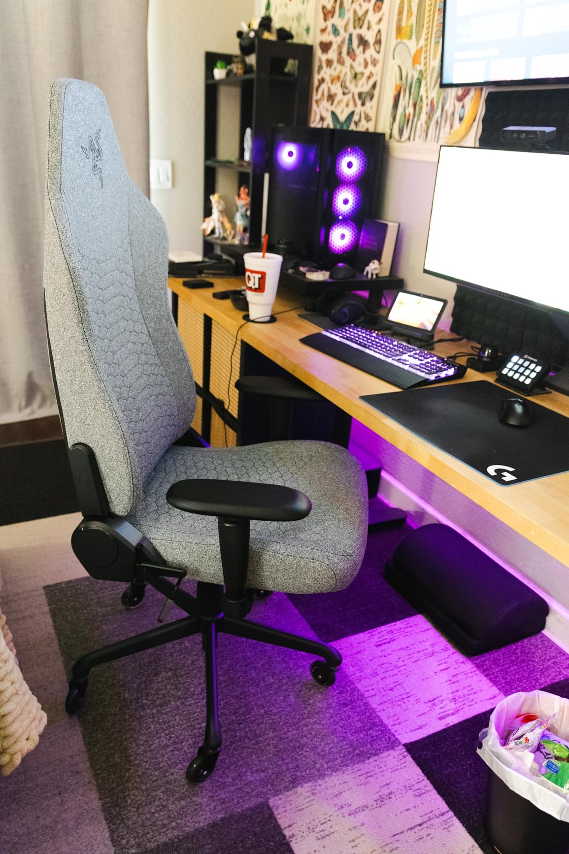 Good chair, firm seat