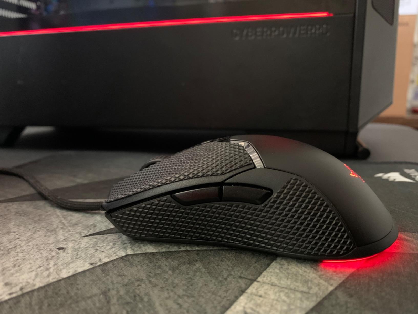 Grippy and precise fit