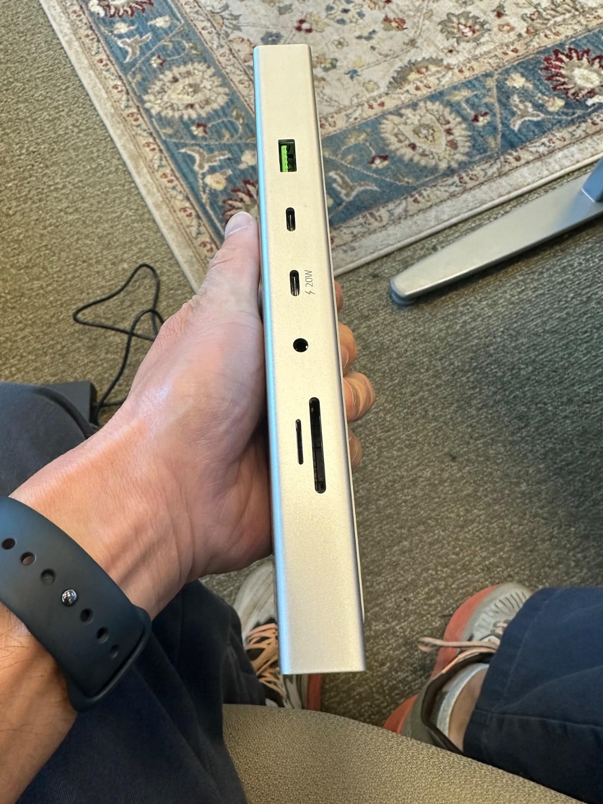 Excellent dock, runs warm