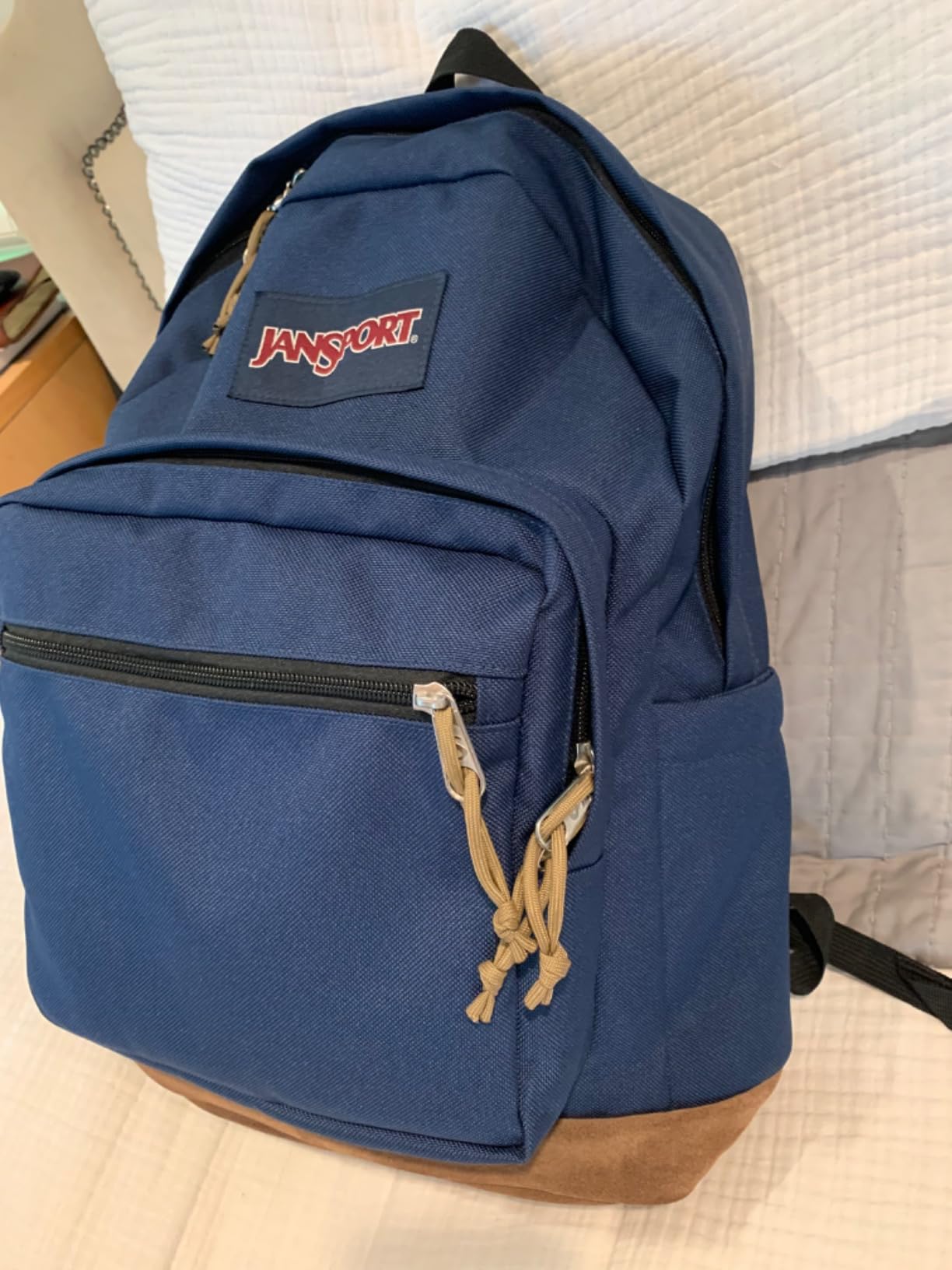 Zipper snagged within a week