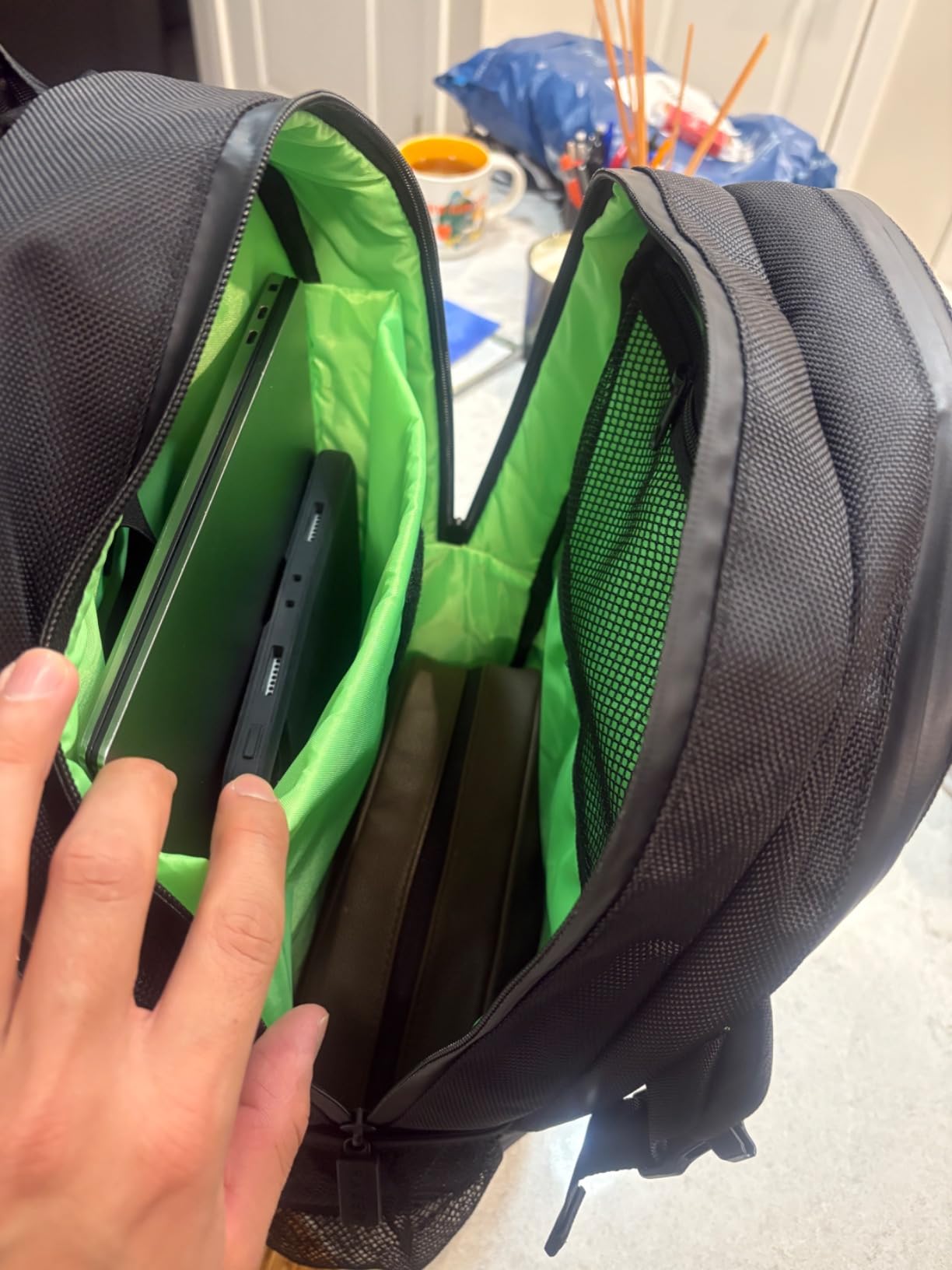 Solid everyday bag