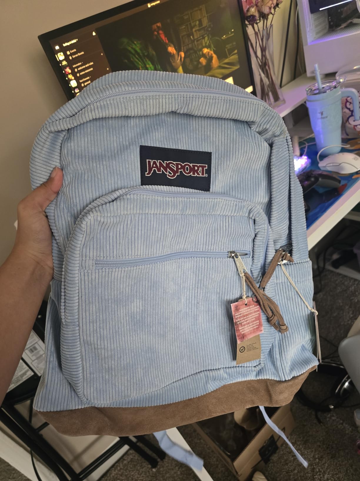Classic JanSport with style