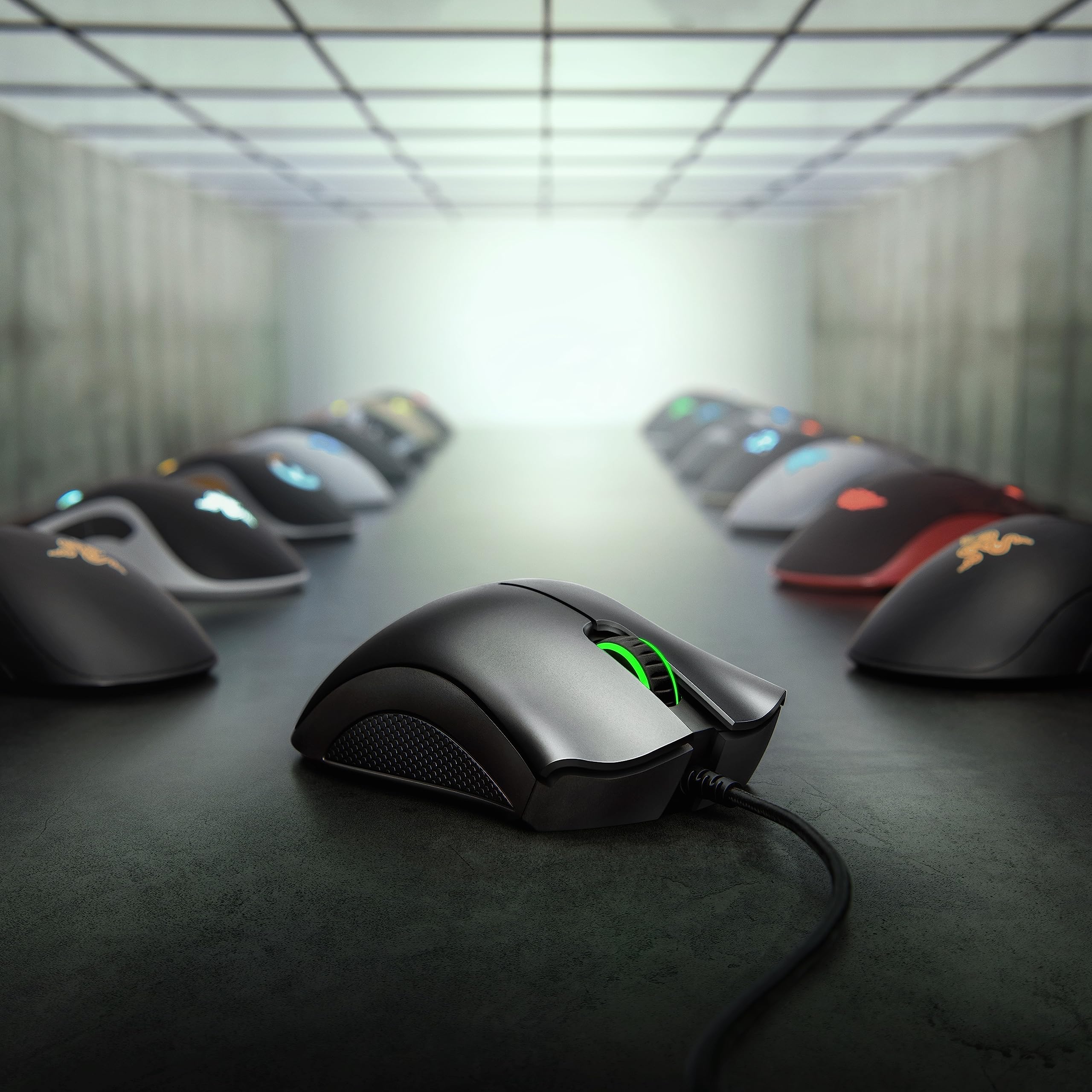 razer-deathadder-essential-wired-ergonomic-gaming-mouse-6400-dpi-optical-sensor- image 2