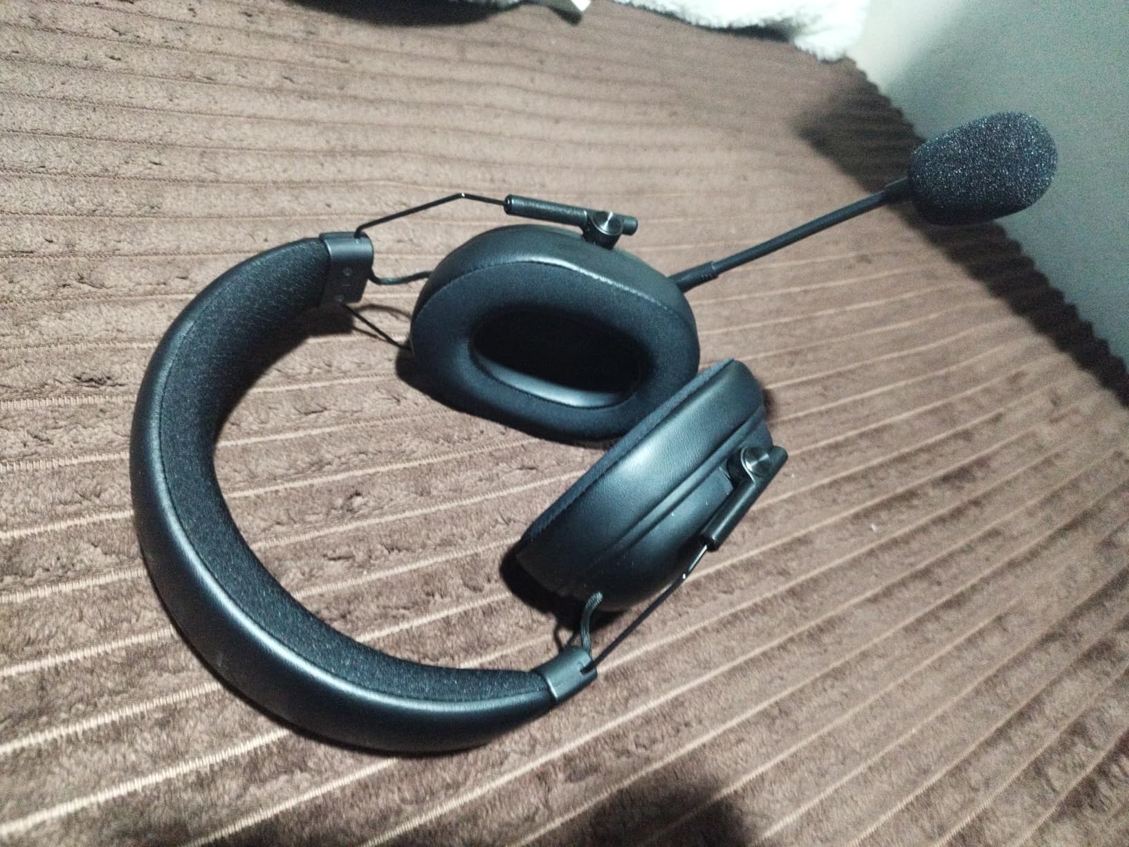 Great sound, mic is decent