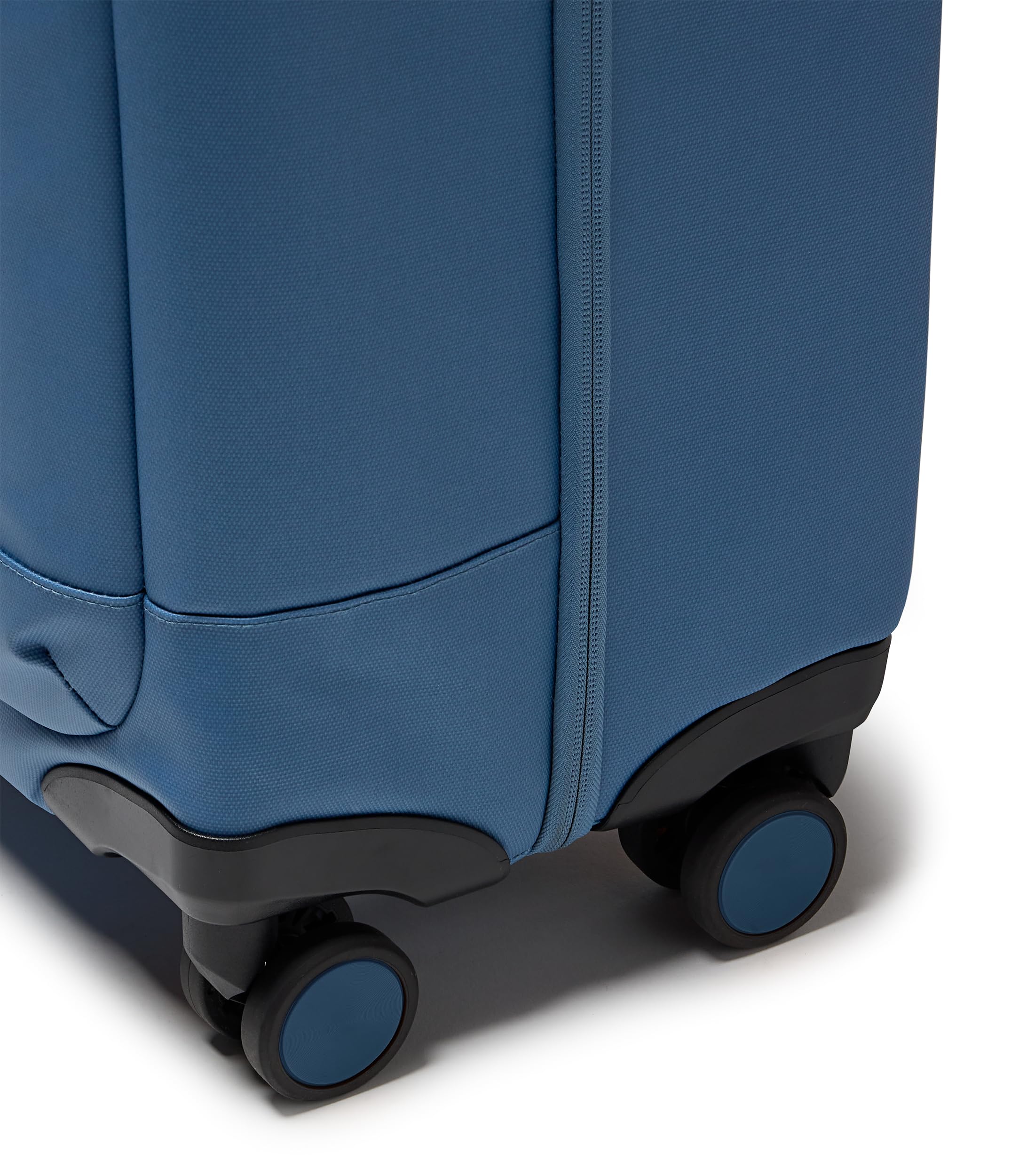 jansport-good-latitude-42l-carry-on-spinner-suitcase-water-resistant-hybrid-roll image 6