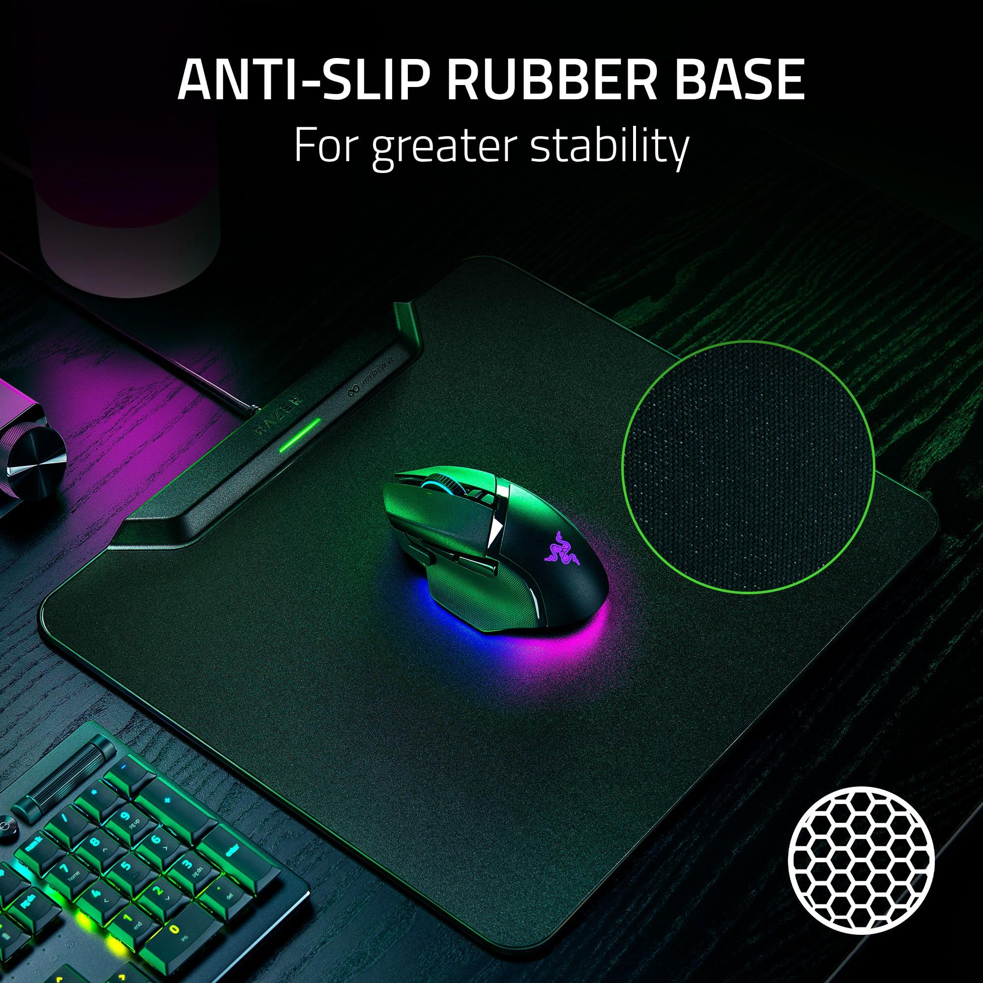 razer-hyperflux-v2-wireless-charging-system-continuous-charging-gaming-mouse-mat image 7