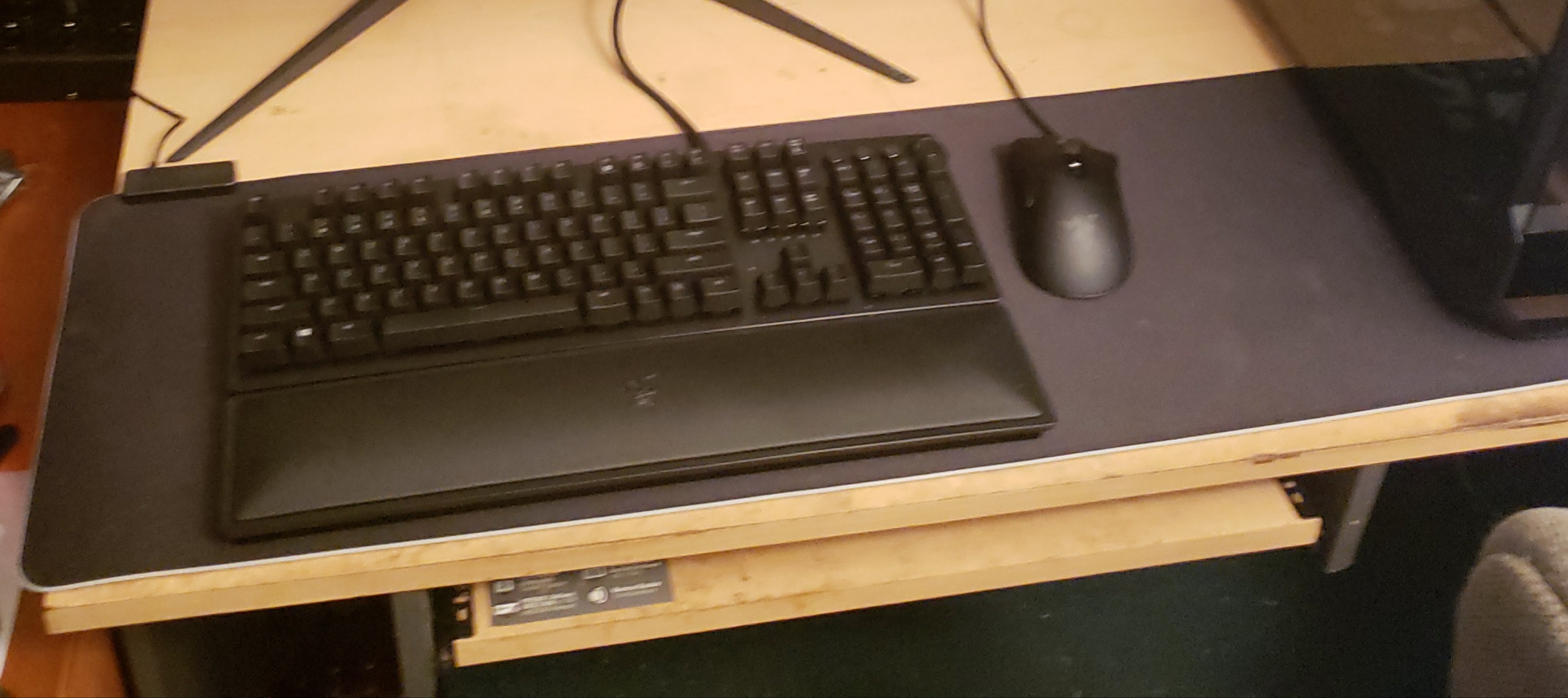 Good keyboard, software can be buggy