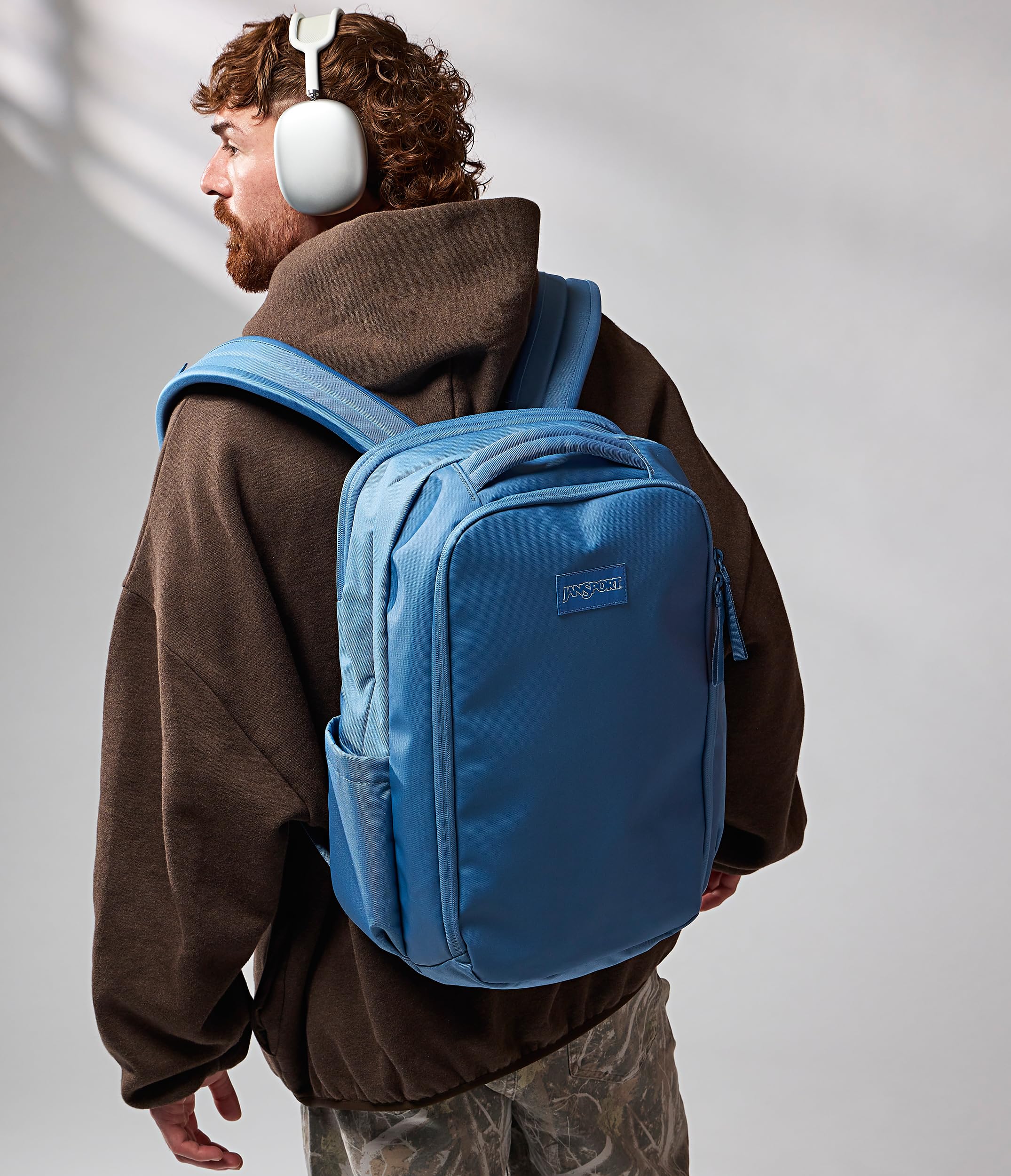 jansport-good-latitude-30l-travel-pack-water-resistant-carry-on-backpack-with-16 image 7