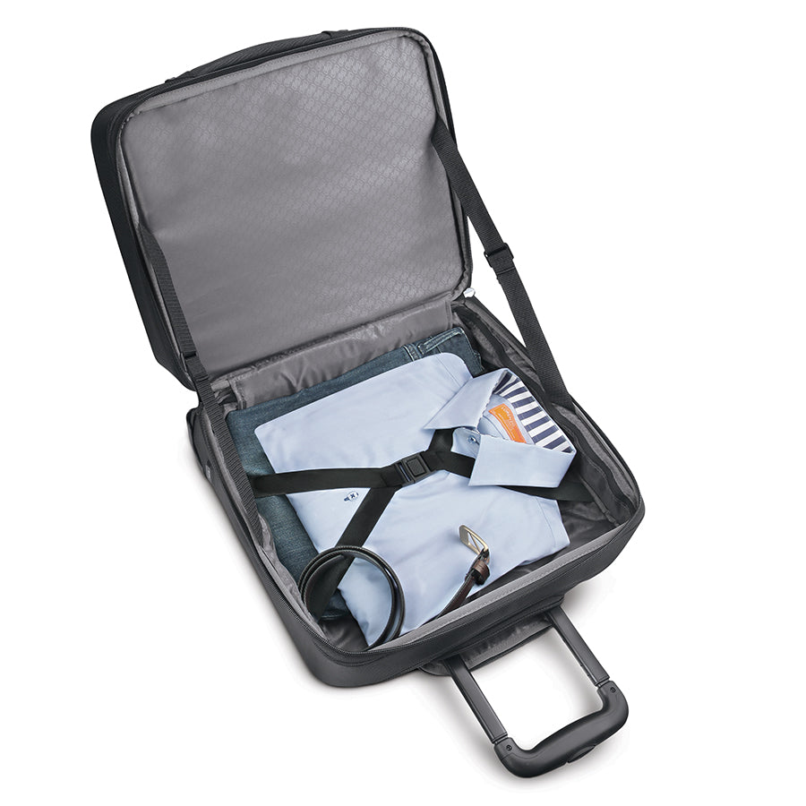 solo-new-york-west-side-checkpoint-friendly-rolling-overnighter-case-with-16-lap image 5