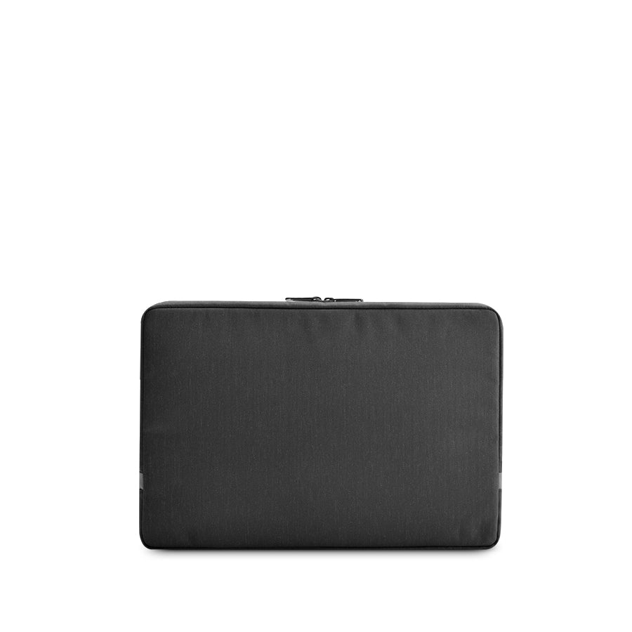 solo-new-york-gamma-15-6-sleeve-checkpoint-friendly-padded-laptop-sleeve-in-blac image 3