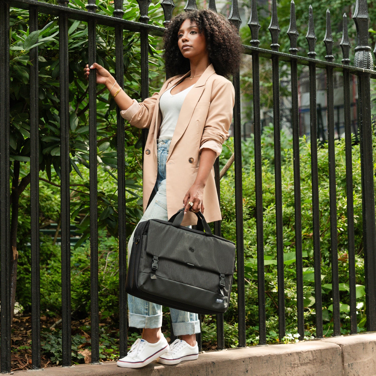 solo-new-york-notch-briefcase-padded-15-6-laptop-briefcase-with-luggage-pass-thr image 2