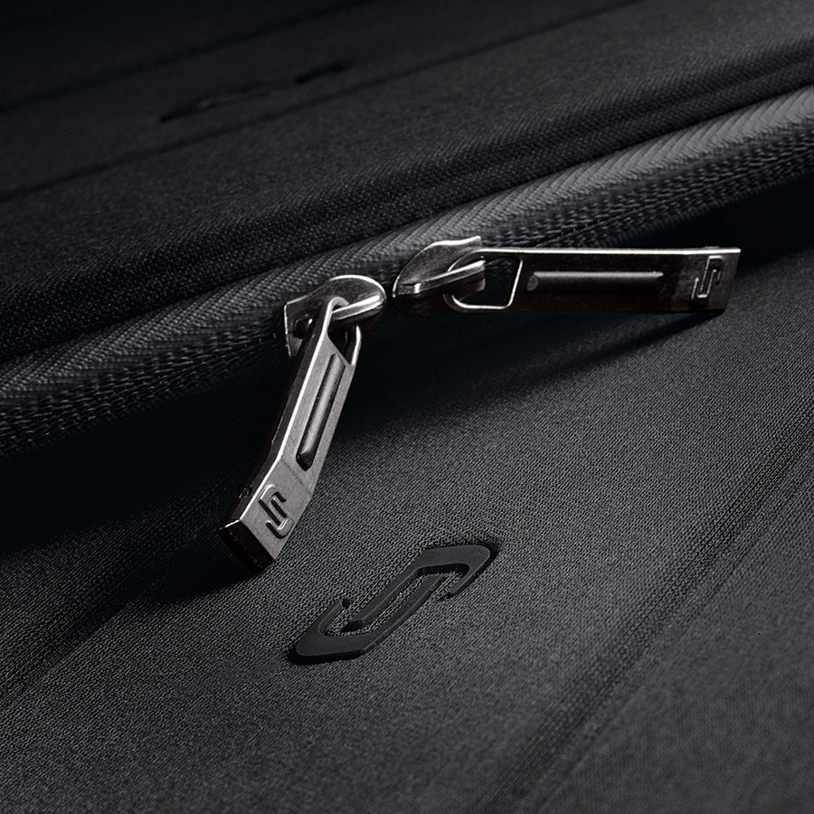 solo-new-york-bond-sleeve-fully-padded-neoprene-laptop-tablet-sleeve-checkpoint- image 6