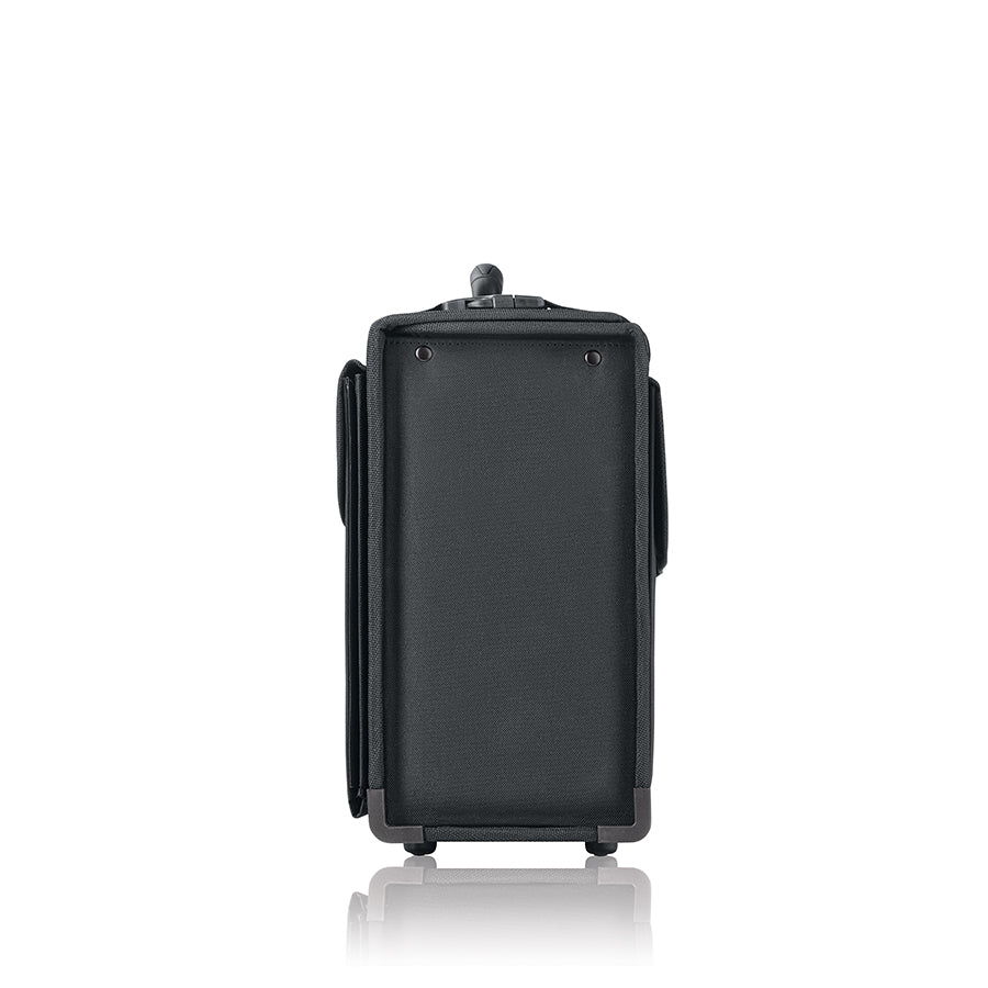solo-new-york-classic-catalog-case-pv50-4-16-padded-laptop-catalog-case-with-adj image 3