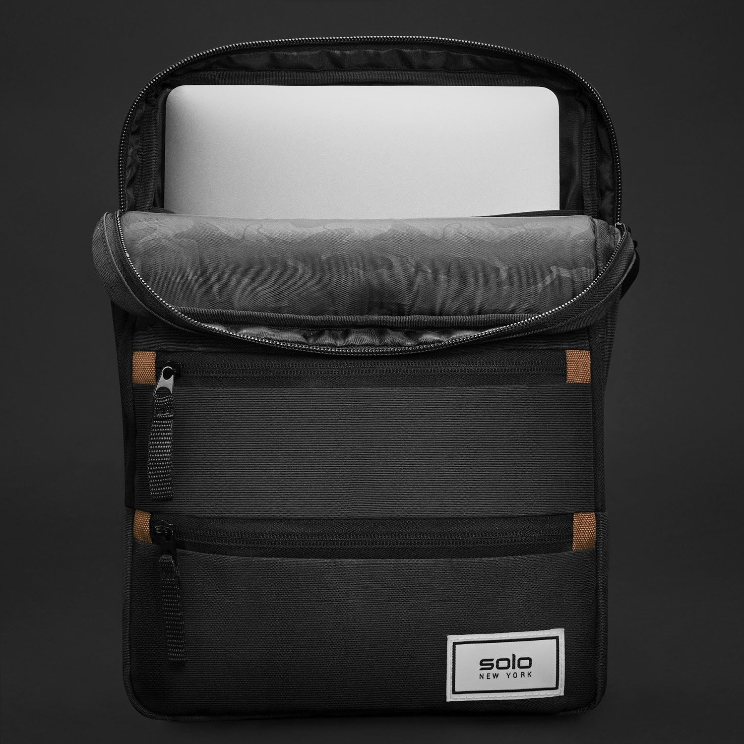 solo-new-york-hydro-sling-tablet-sling-bag-recycled-pet-machine-washable-fits-14 image 7