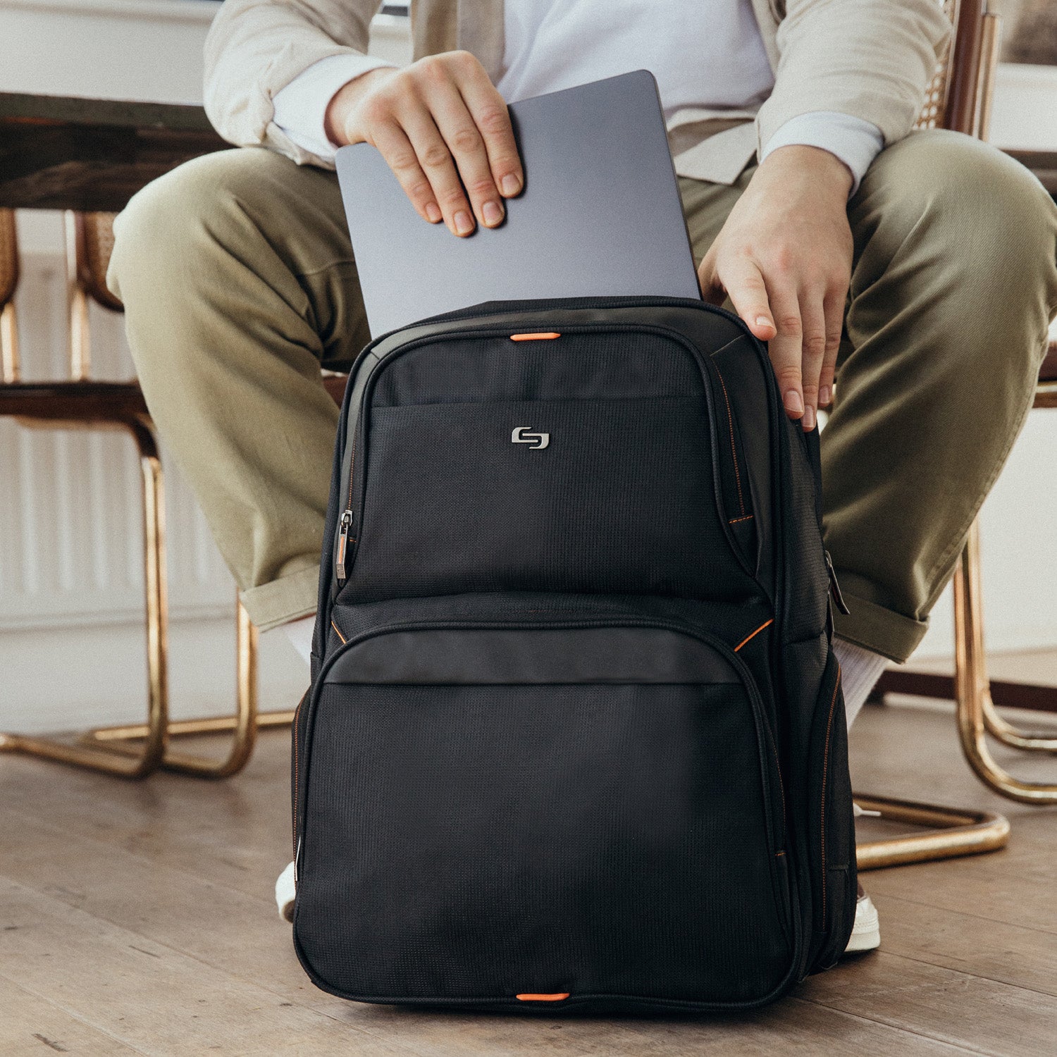 solo-new-york-ambition-backpack-padded-17-3-laptop-everyday-backpack-with-organi image 2