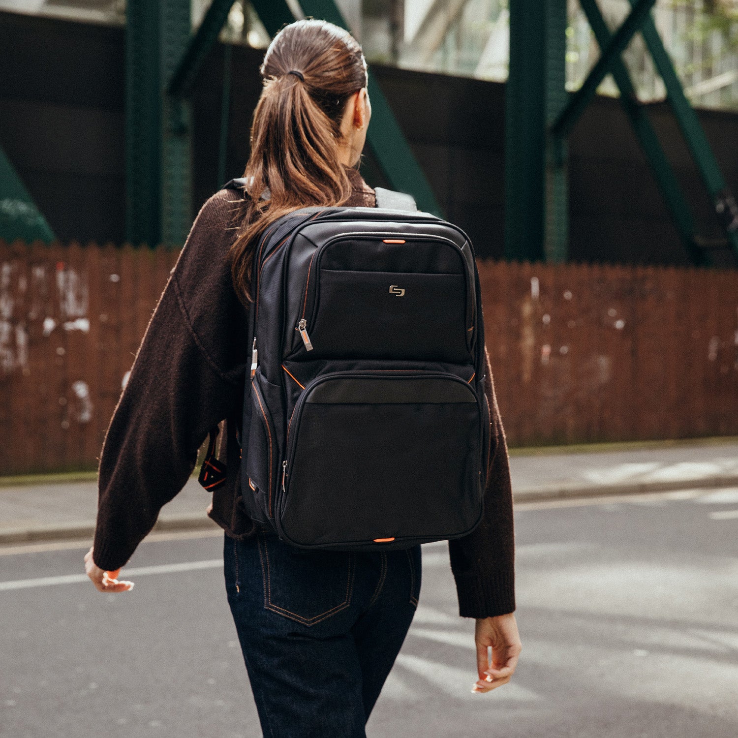 solo-new-york-ambition-backpack-padded-17-3-laptop-everyday-backpack-with-organi image 4