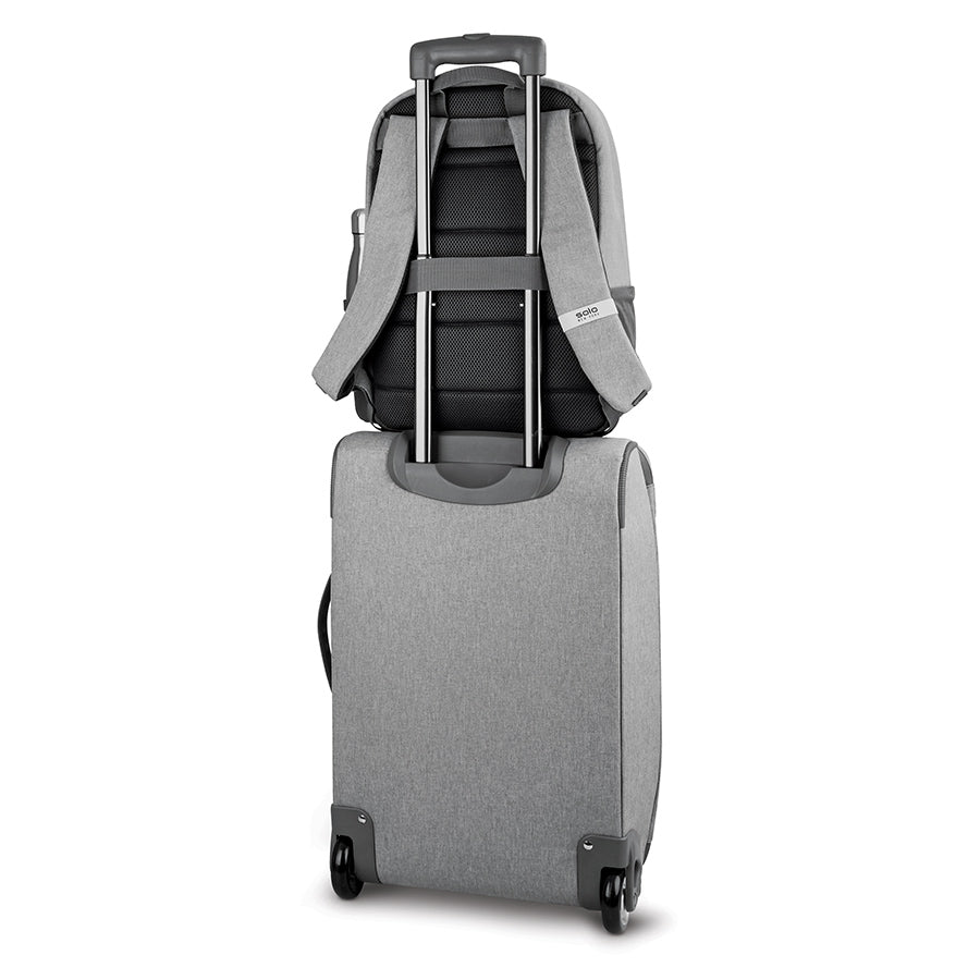 solo-new-york-re-treat-soft-side-carry-on-luggage-re-cycled-collection-ubn914 image 8